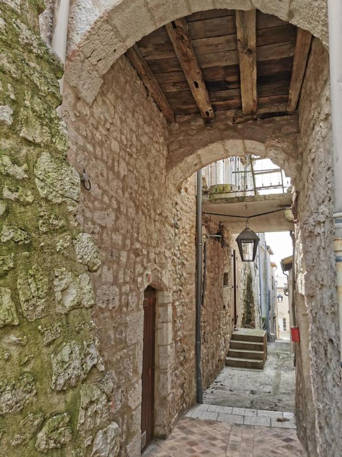 Maison De Charme Spacieuse, Terrasse Et Vue Sur La Place Monflanquin Εξωτερικό φωτογραφία