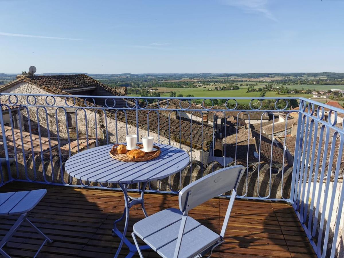 Maison De Charme Spacieuse, Terrasse Et Vue Sur La Place Monflanquin Εξωτερικό φωτογραφία