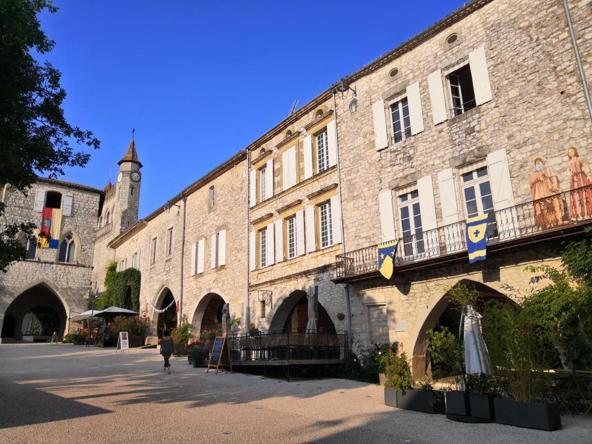 Maison De Charme Spacieuse, Terrasse Et Vue Sur La Place Monflanquin Εξωτερικό φωτογραφία